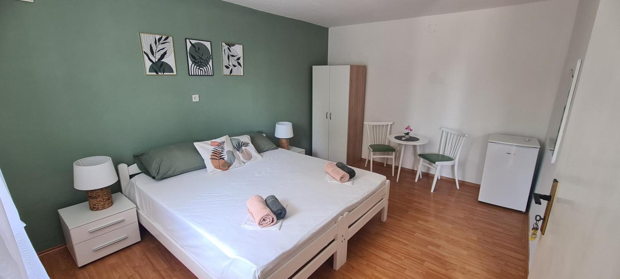 Apartments And Rooms Sanja Sibinj Krmpotski Luaran gambar