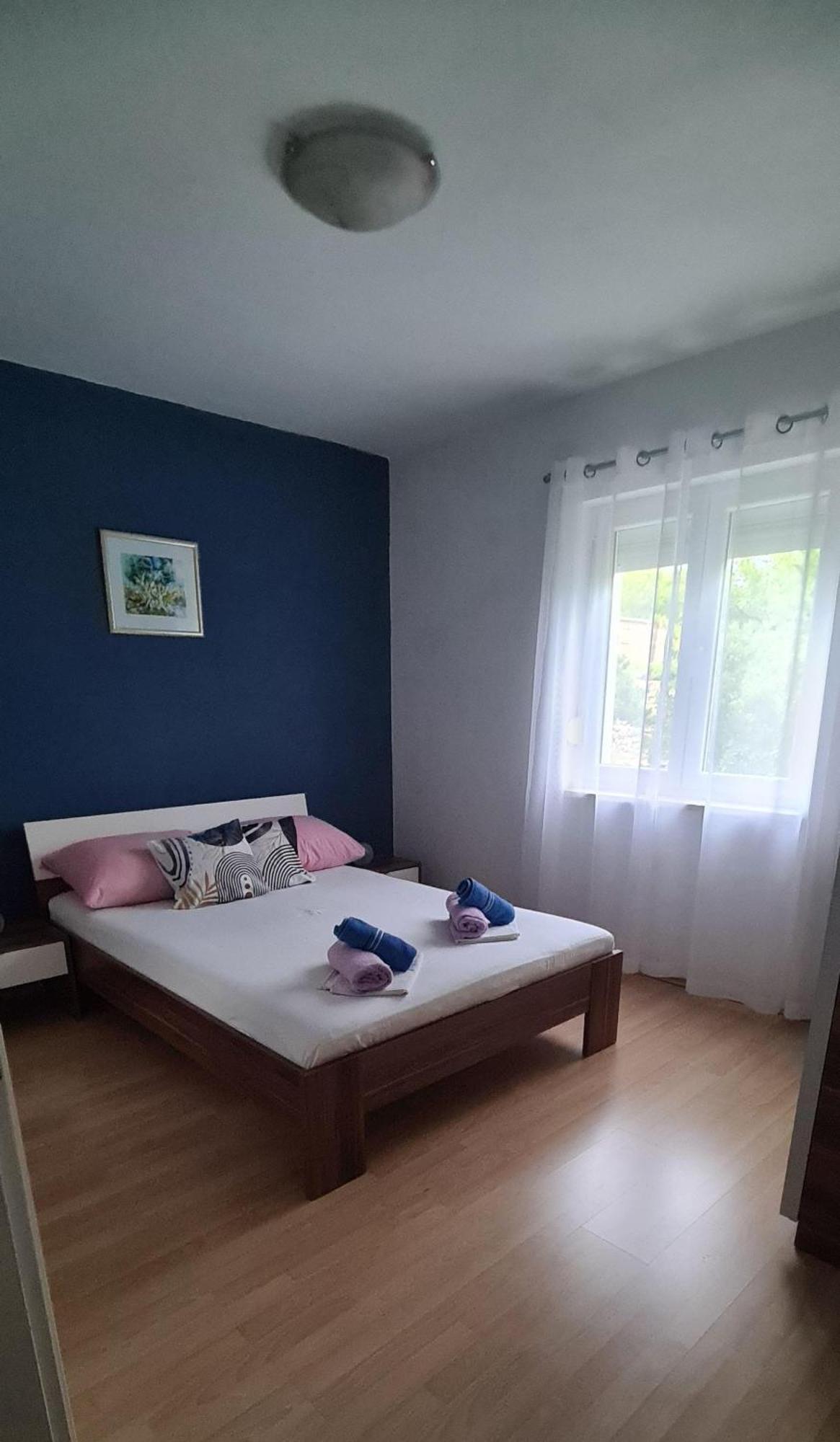 Apartments And Rooms Sanja Sibinj Krmpotski Luaran gambar